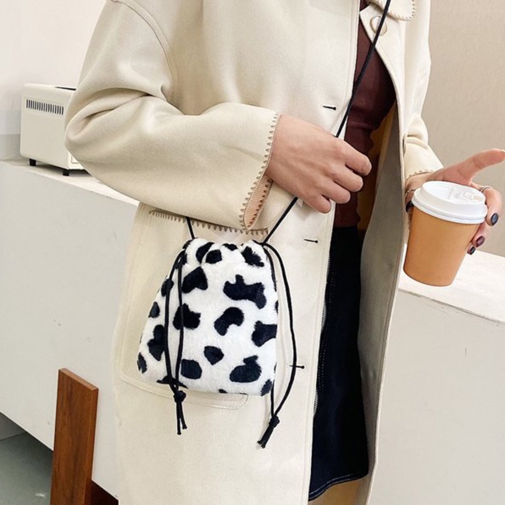 New Faux Fur Medium Cow Print Buttery Soft Handmade Drawstring Crossbody Bag - Picture 14 of 15